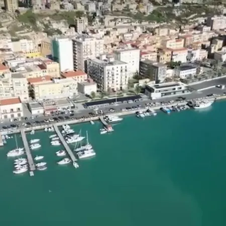 Scaturch I Δωμάτια σε οικογενειακή κατοικία *