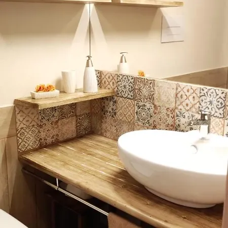 Rum i privatbostad Scaturch I *